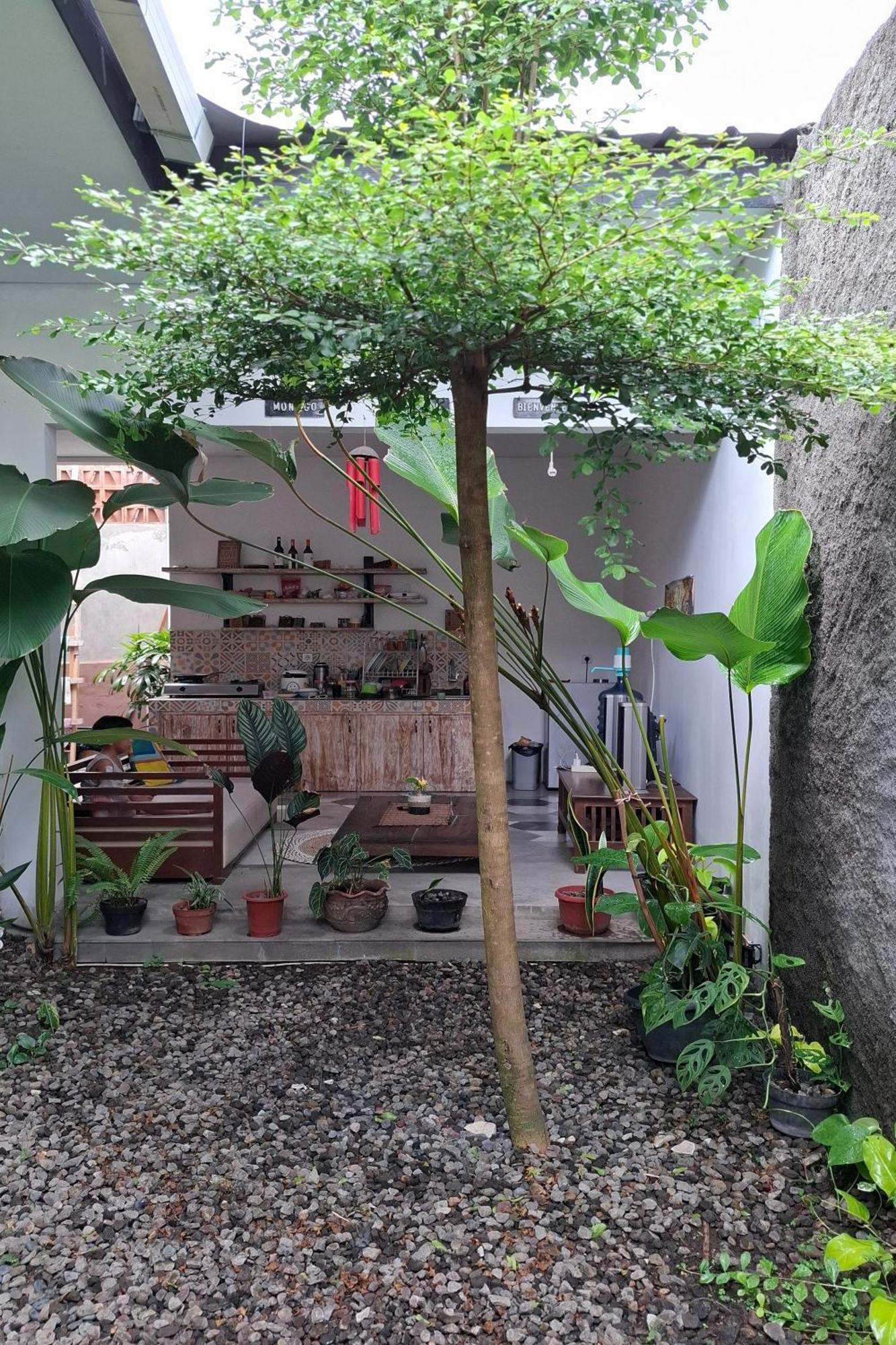 Bring In House Yogyakarta Apartment Exterior photo