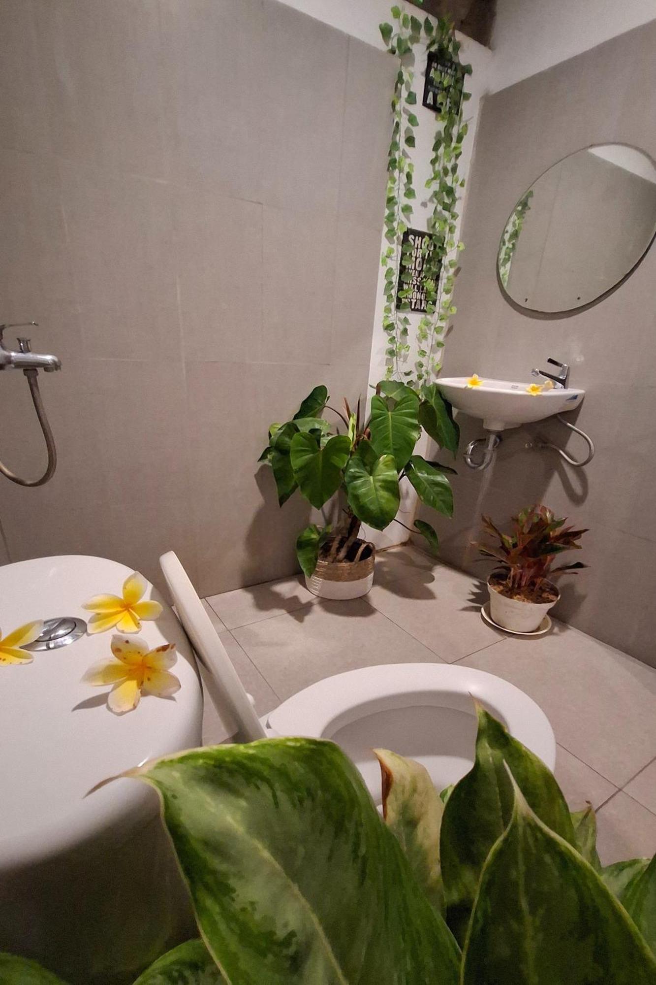 Bring In House Yogyakarta Apartment Exterior photo
